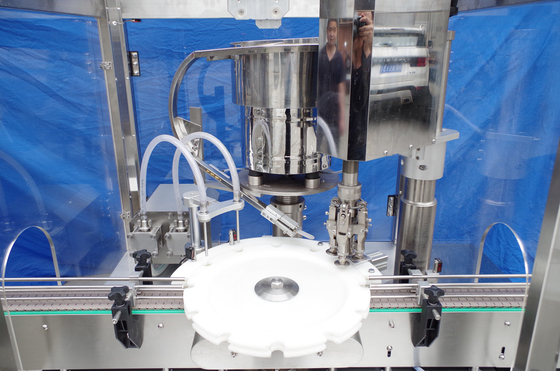 Macchina di riempimento a singola/doppia capsula 0,4-0,6MPa Pressione d'aria 220V/380V